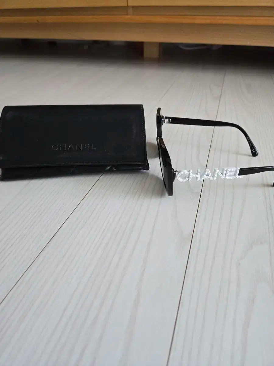 CHANEL シャネル