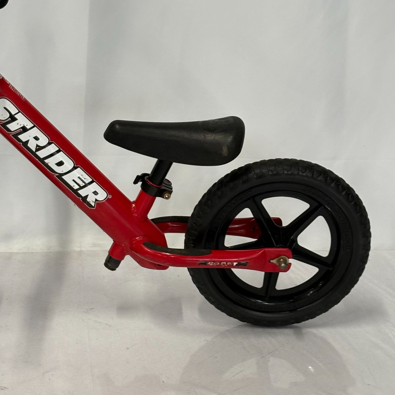 ✨大人気カラー✨ STRIDER ストライダー スポーツモデル レッド 赤 Amazon.co.jp: ストライダー スポーツモデル (STRIDER Sport) 12