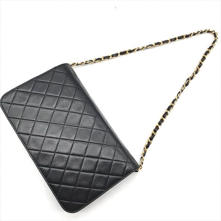 美品 CHANEL シャネル ココマーク マトラッセ ラムスキン プッシュ  