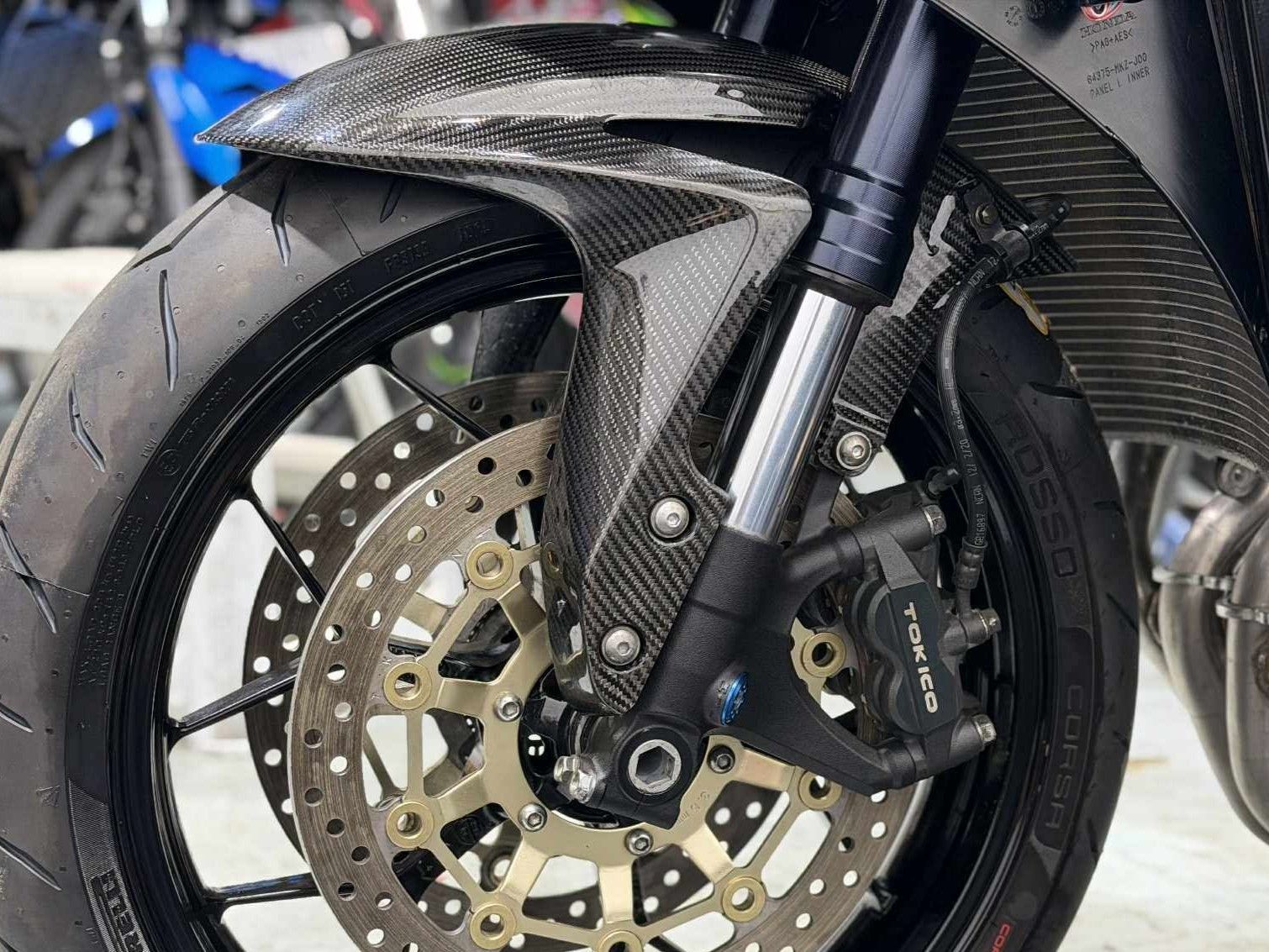 CBR600RR フロントフェンダー 受注製造