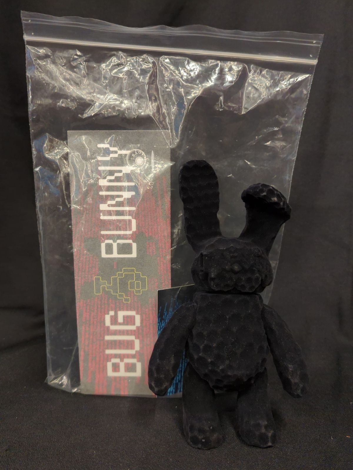 Turn Up Toys GARO BUGるBUNNY 黒成型/フロッツキー/未塗装