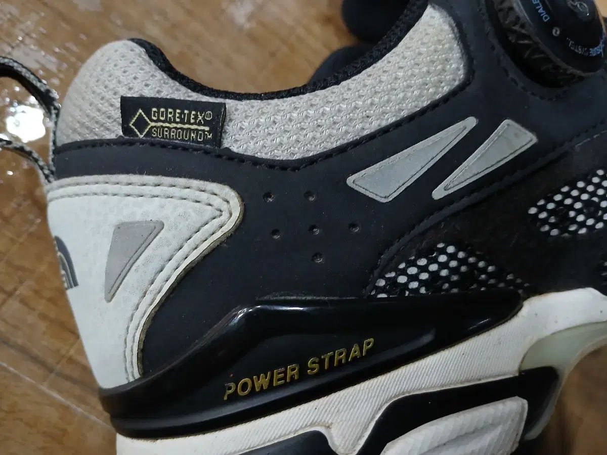 GORE-TEX ゴアテックス