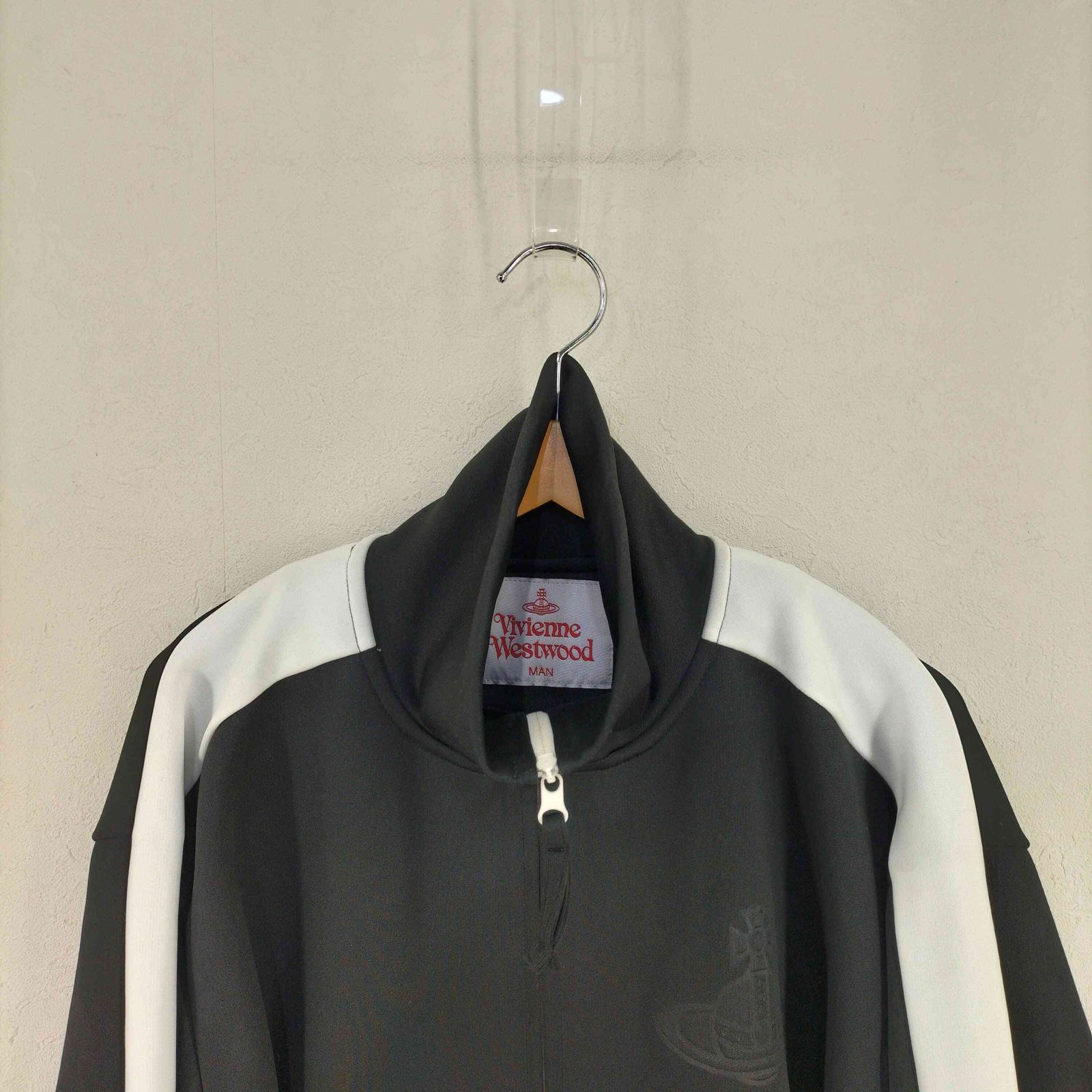 ヴィヴィアンウエストウッドマン Vivienne Westwood MAN エンボス