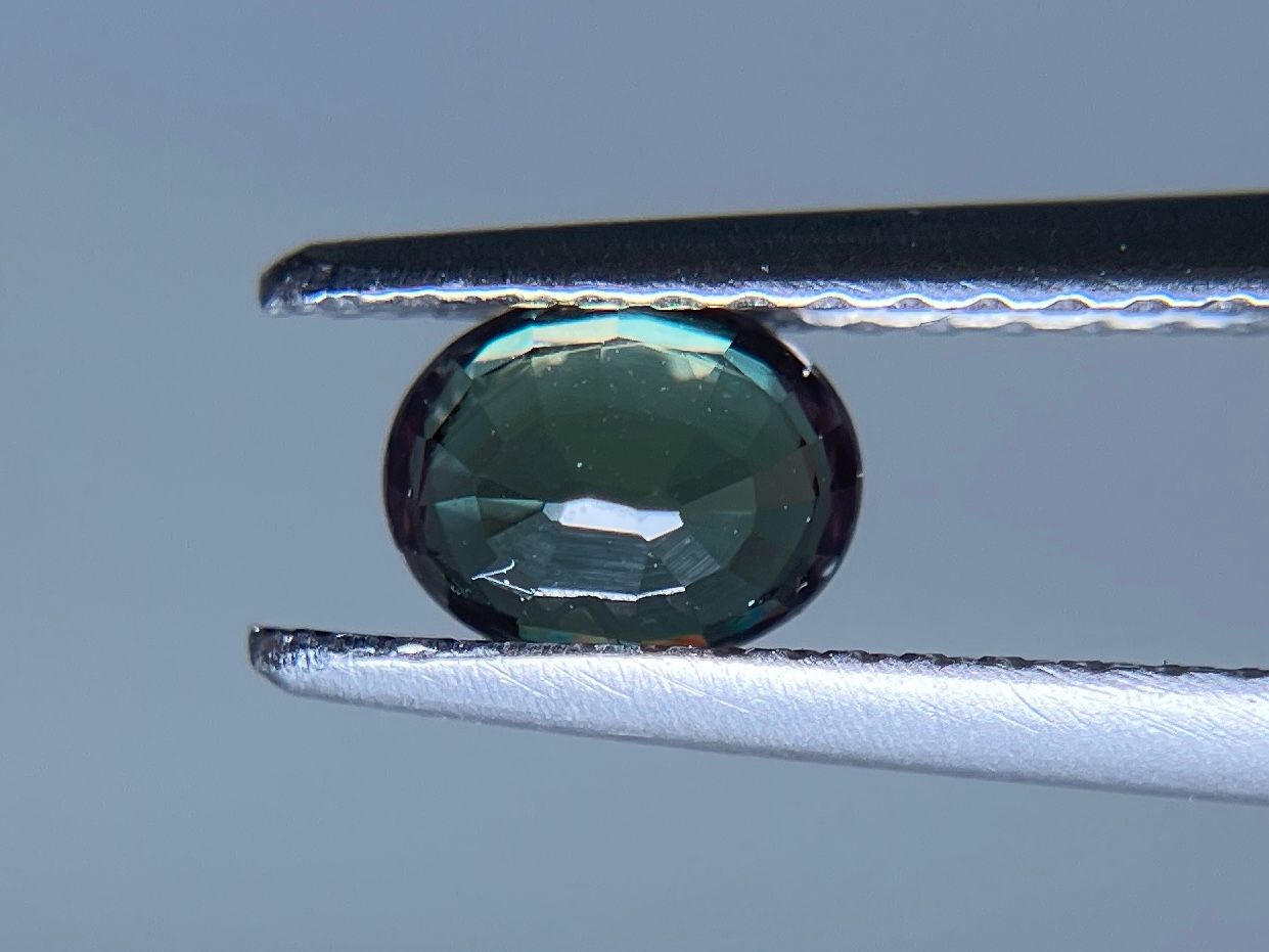 スリランカ産非加熱天然アレキサンドライトルース スリランカ産非加熱天然アレキサンドライトルース - メルカリ