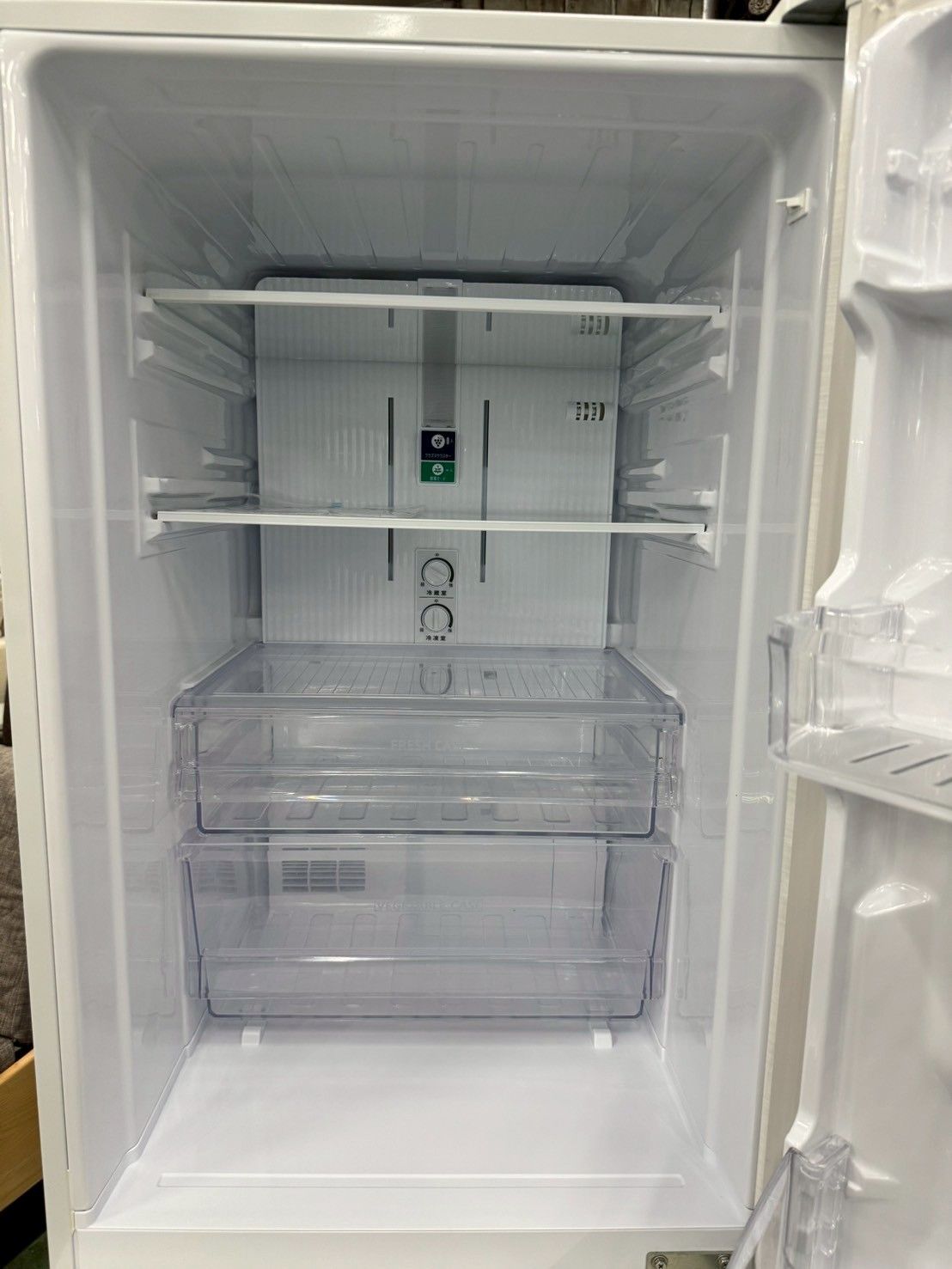 大阪送料無料☆3か月保障付き☆冷蔵庫☆シャープ☆2ドア☆2018年☆SJ