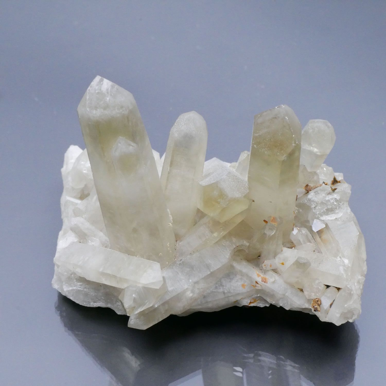天然石 ●超大型●煙水晶　AAA級天然スモーキークォーツクラスター　1032g マダガスカル産 煙水晶 天然スモーキークォーツクラスター 1点物