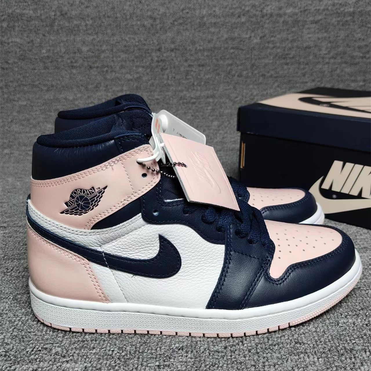 新品未使用 NIKE Jordan Air Jordan 1 retro high og 