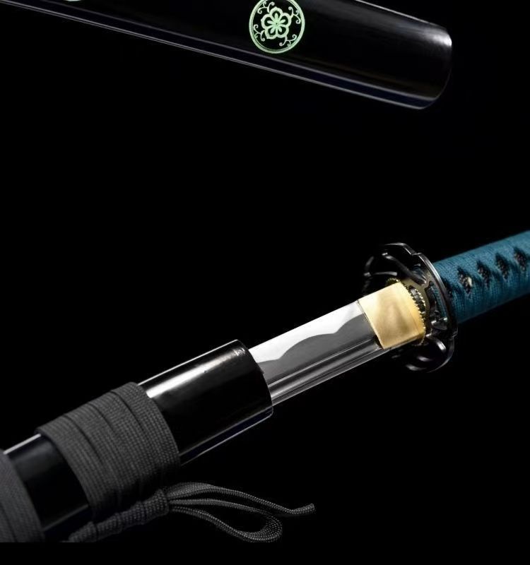 精品銅装T 10焼刃『飛龍』 日本刀 模造刀 居合刀 斬馬刀 龍泉剣 清剣 唐刀 精品銅装T 10焼刃『飛龍』 日本刀 模造刀 居合刀 斬馬刀