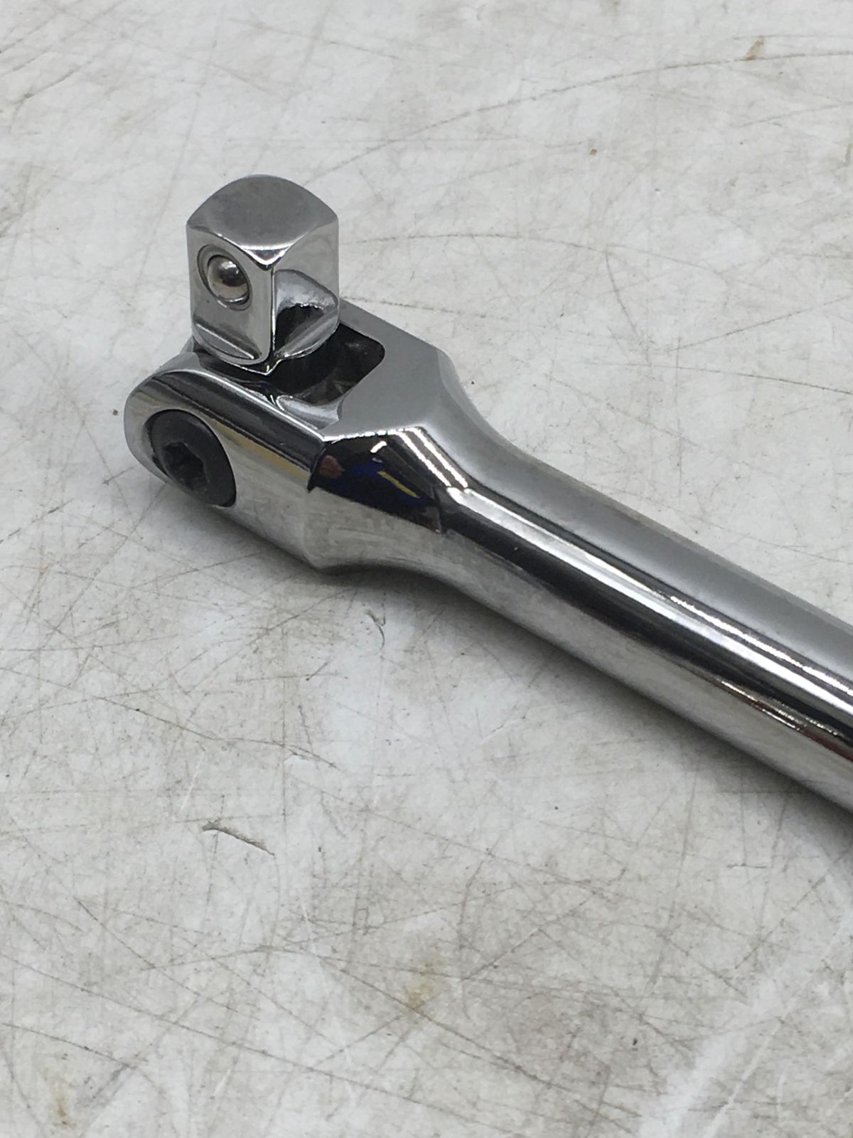 ドライブ ブレーカーバー