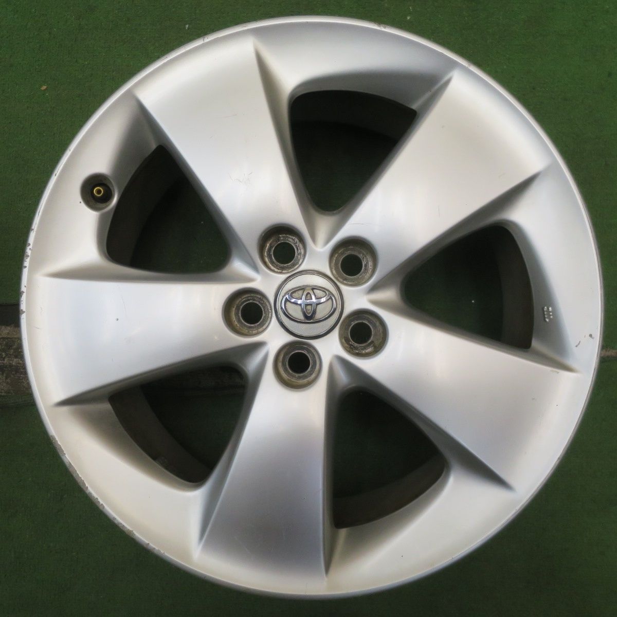 4本価格 トヨタ 30系 プリウス S G ツーリング 純正 ホイール 17インチ 17×7J PCD100 5H 5100601NJホ