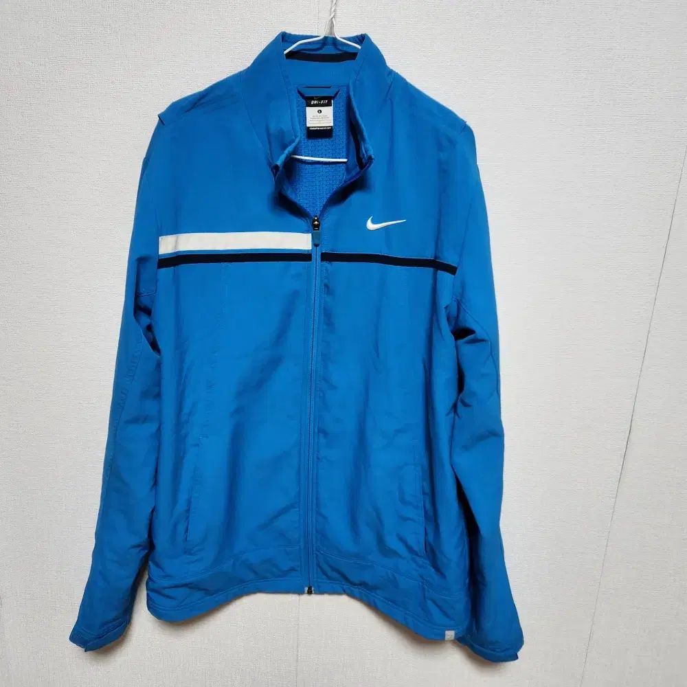 【雷市場（ポンジャン）商品韓国直送】 Nike(ナイキ） メンズ ジップアップ ジャケット 100L @ 9934