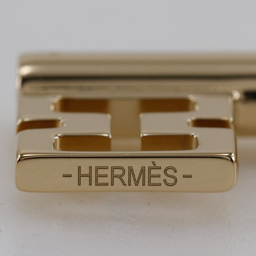 美品　HERMES Hキュリオジテ　キーモチーフ　鍵　ペンダントトップ HERMES】エルメス キュリオジテ クレ Hキーモチーフ 金属製