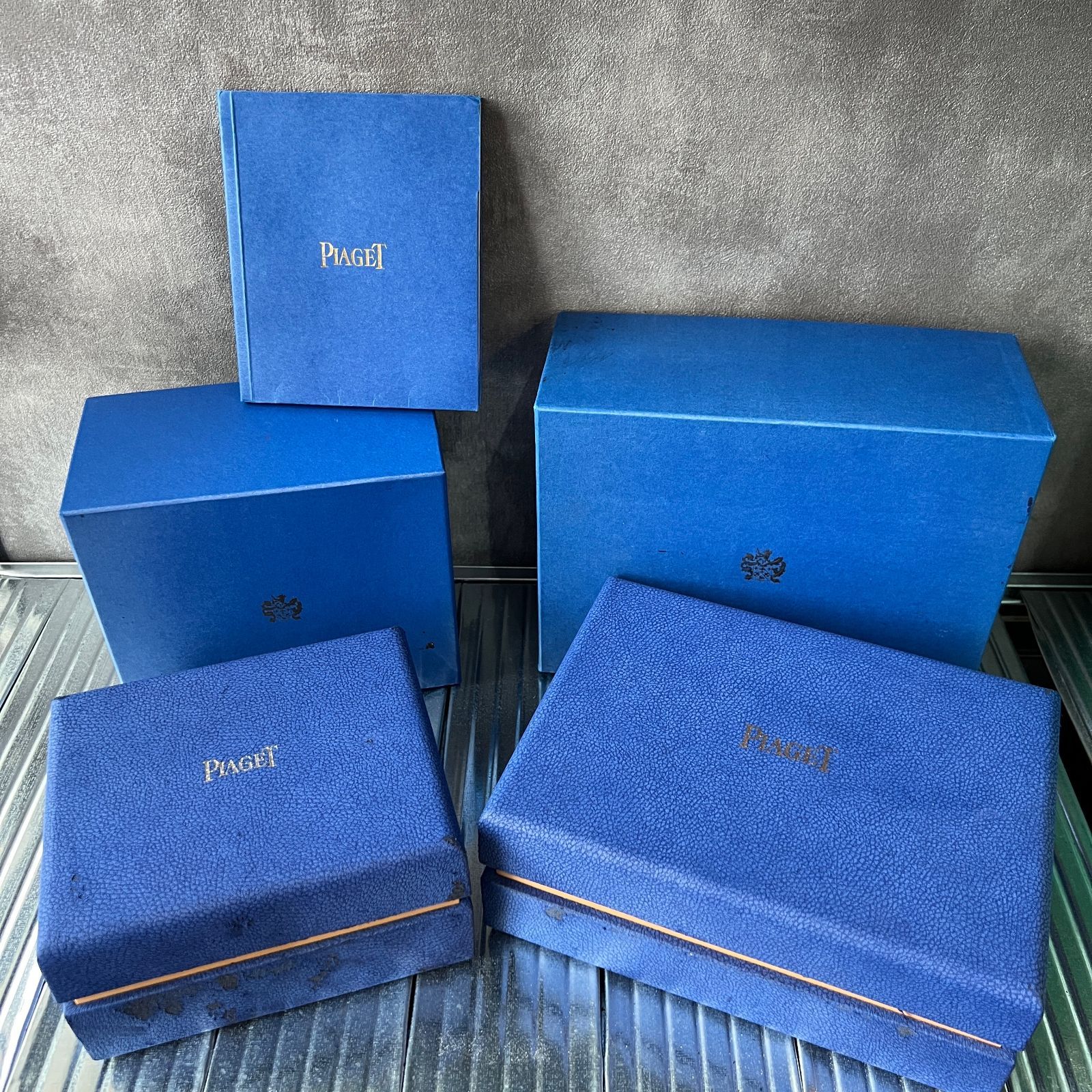Yahoo!オークション -「piaget 箱」の落札相場・落札価格