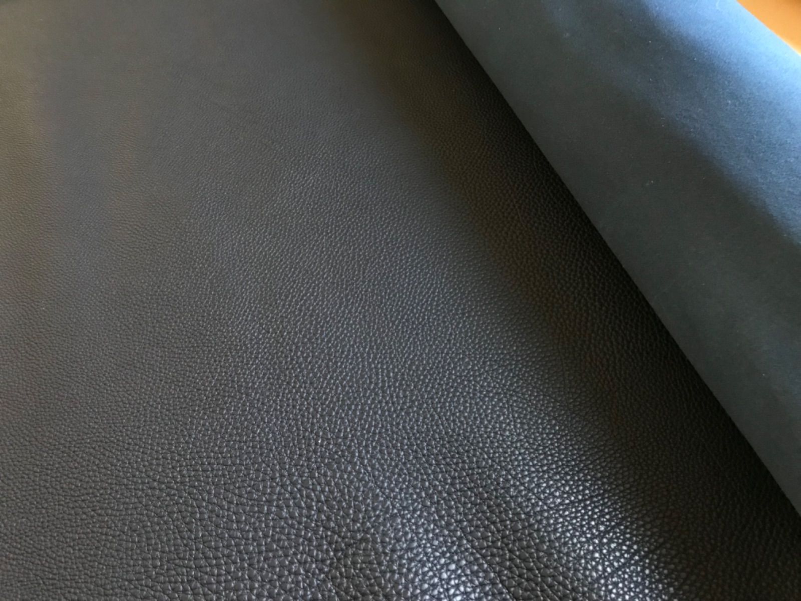 34.ネイビー 約150ds ドイツシュリンク カーフレザー カット済み