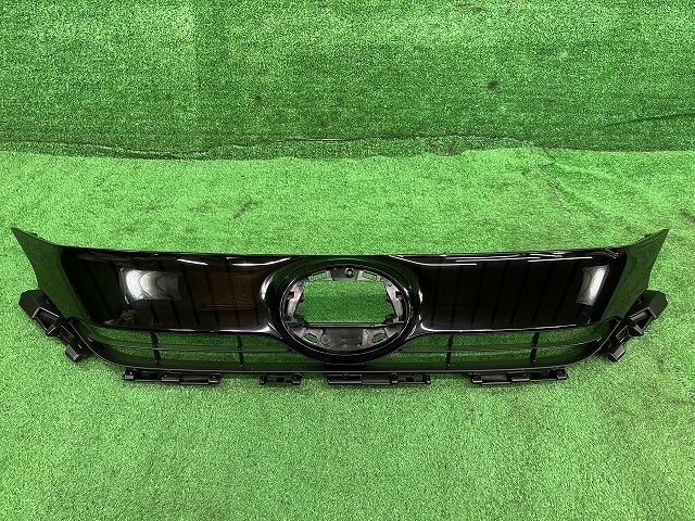 ハリアー AXUH85 ラジエーターグリル フロントグリル 53114-48120 53101-48B61