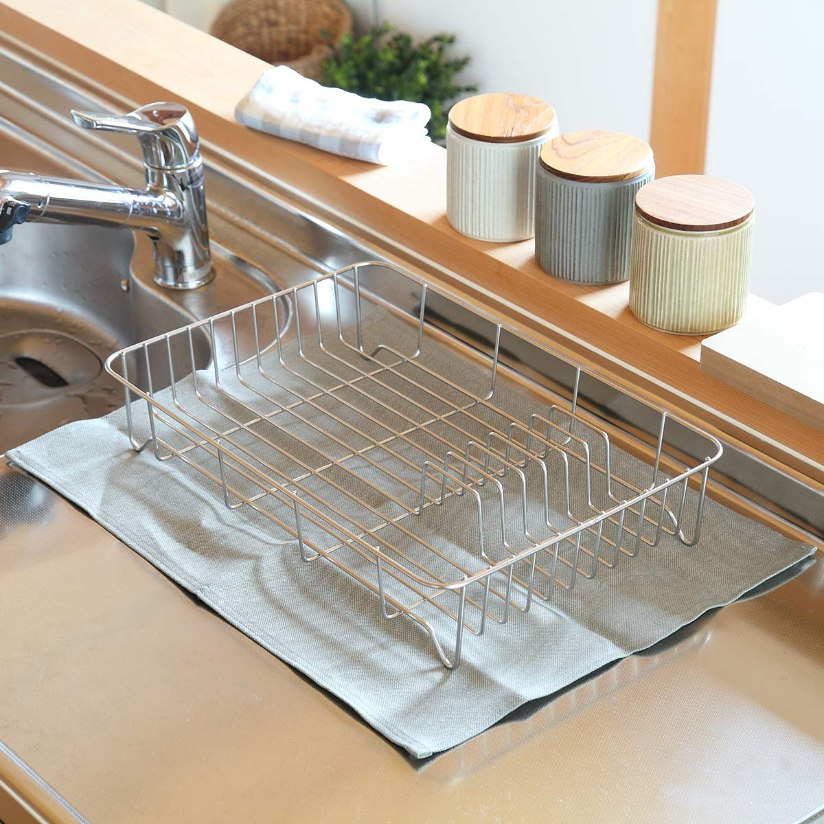 ステンレス シンク上