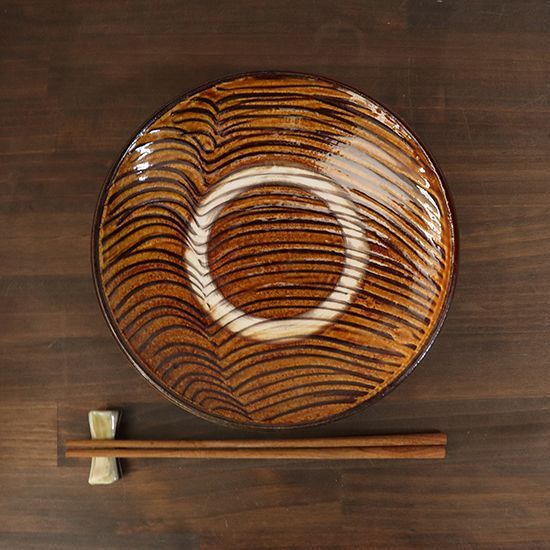 七寸皿 櫛描き 飴釉 坂本工窯 小鹿田焼 約φ21.5×5cm - メルカリ