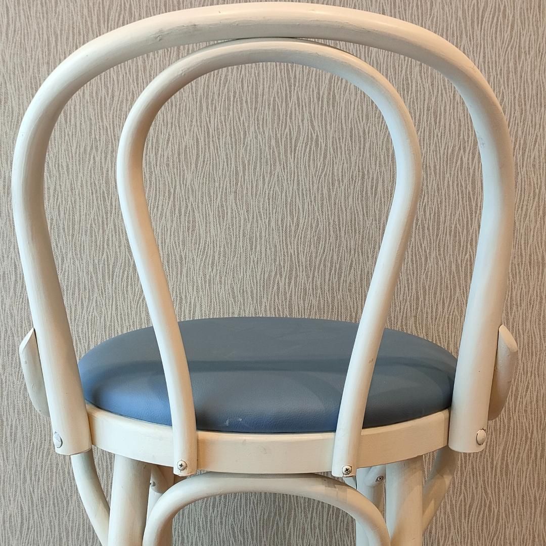 ルーマニア製 2脚セット
