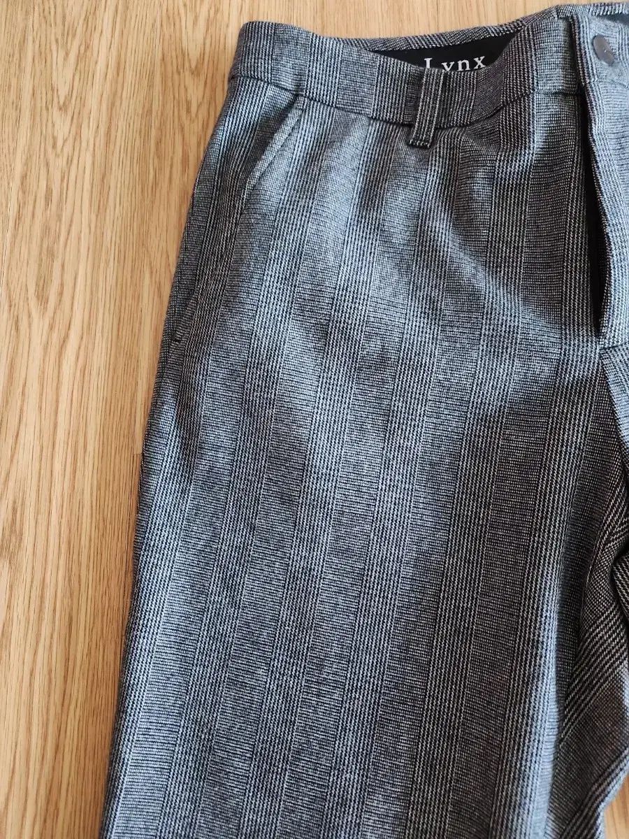 今なら全品送料無料！ masterbunnyedition マスターバニーエディション 谷 ジョガーパンツ 【新品、本物、正規品】