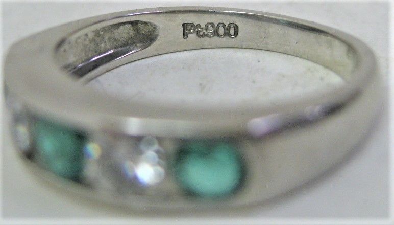 大好き 新品、未使用 Pt900プラチナ リング 指輪 エメラルド 0.48ct ...