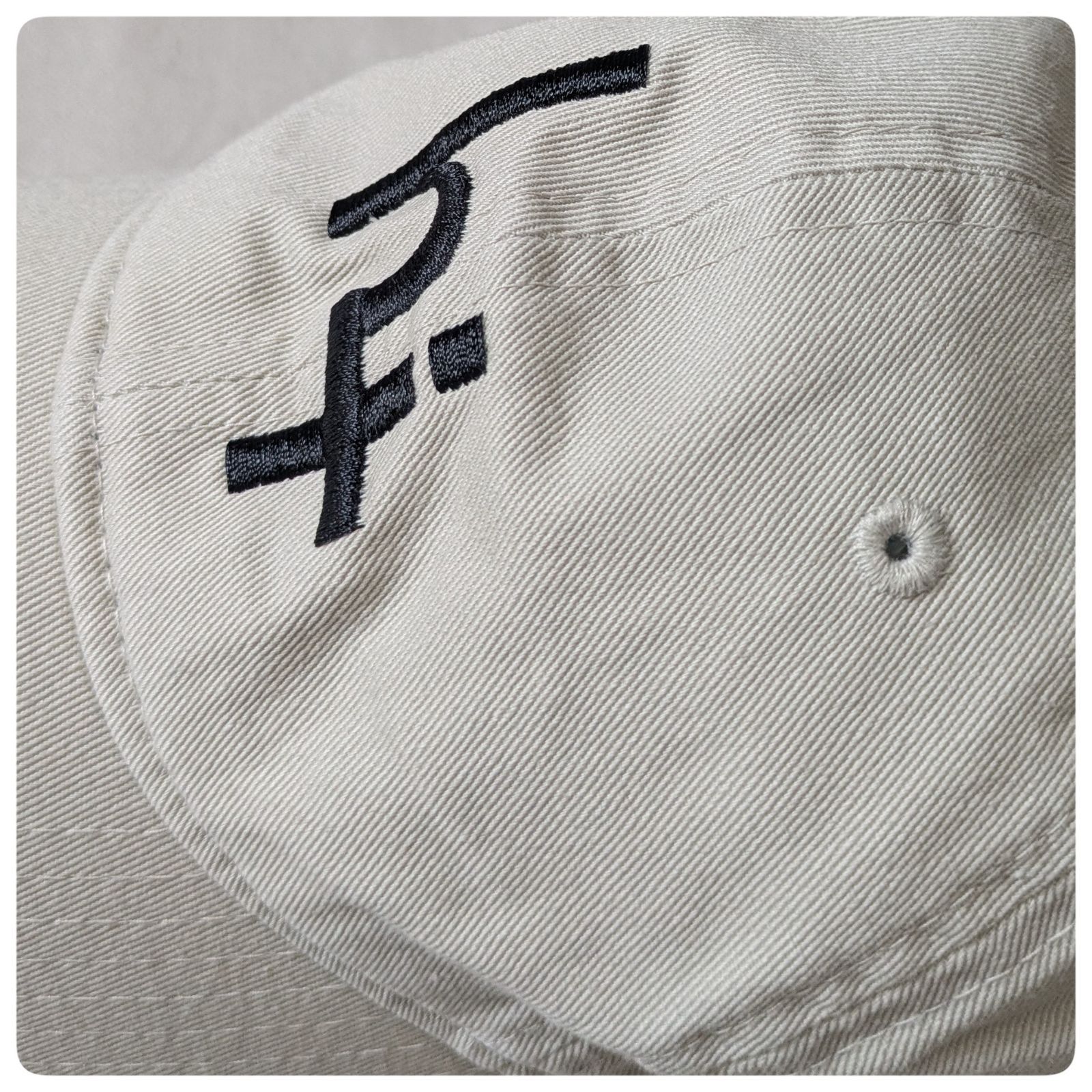 hinari × NEW ERA コラボ キャップ アイボリー hinari × NEW ERA コラボ キャップ アイボリー