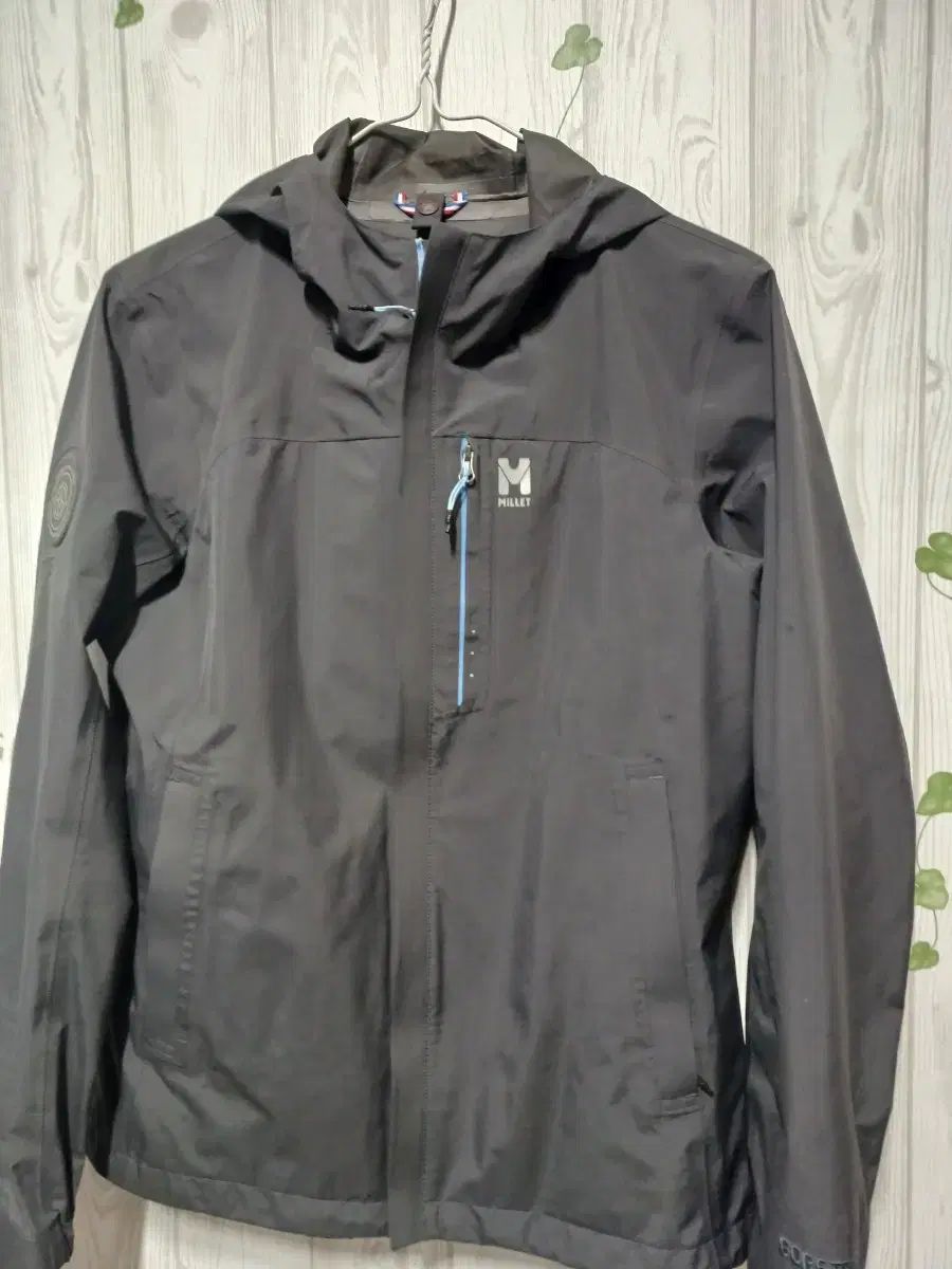 MILLET(ミレー) レディース GORE-TEX₍ゴアテックス ) 登山ジャケット 95