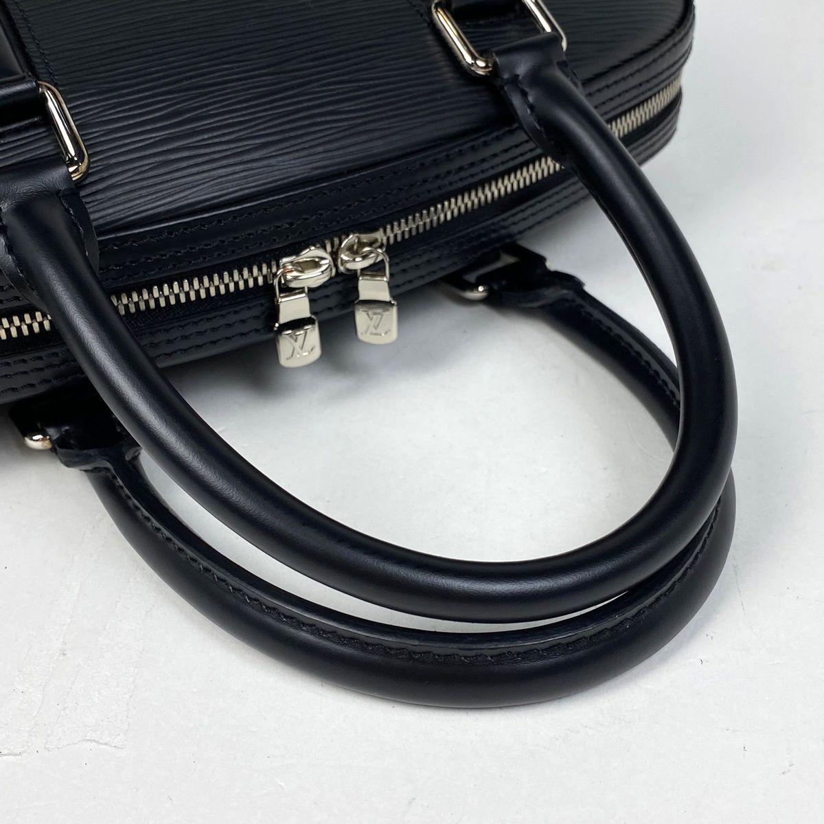 ルイヴィトン ハンドバッグ ジャスミン エピ M52852 黒 ほぼ新品 楽天市場】【バッグ】LOUIS VUITTON ルイ ヴィトン エピ