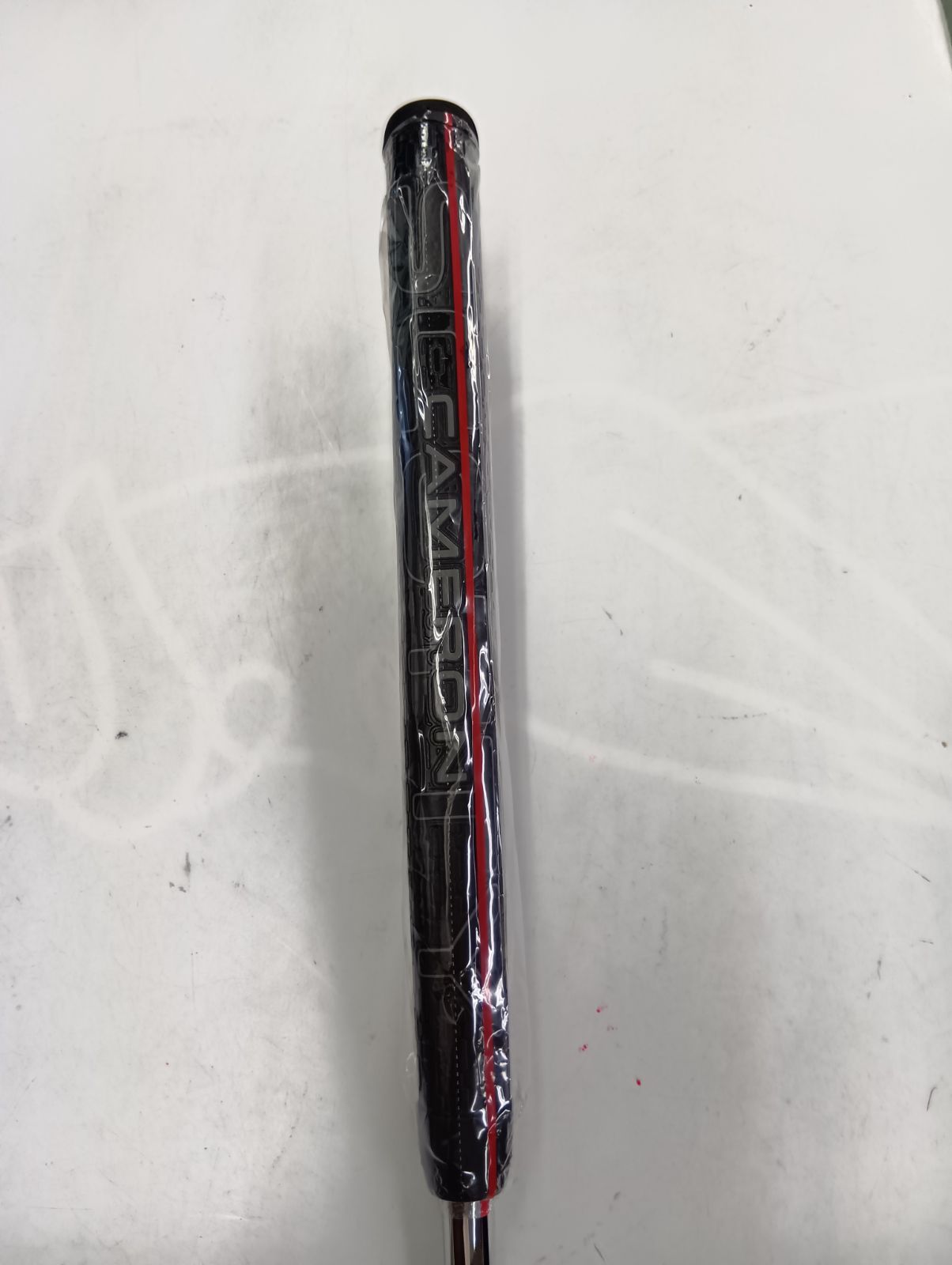 スコッティーキャメロン ファントム Black 5.5 34インチ Phantom Black 5.5 | Compact Mid-Mullet Putter | Jet Neck