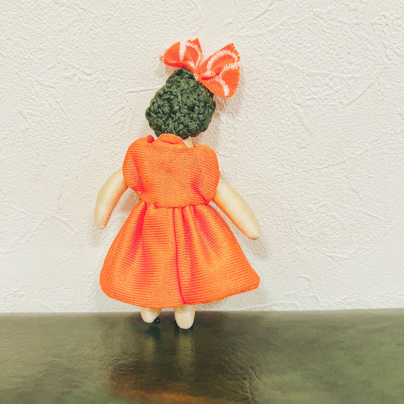 す*ん様 ハンドメイド　人形　ミナペルホネン　ドールチャーム　ミニチュア　手作り ハンドメイド ミニチュア 人形 ドールチャーム ミナペルホネン