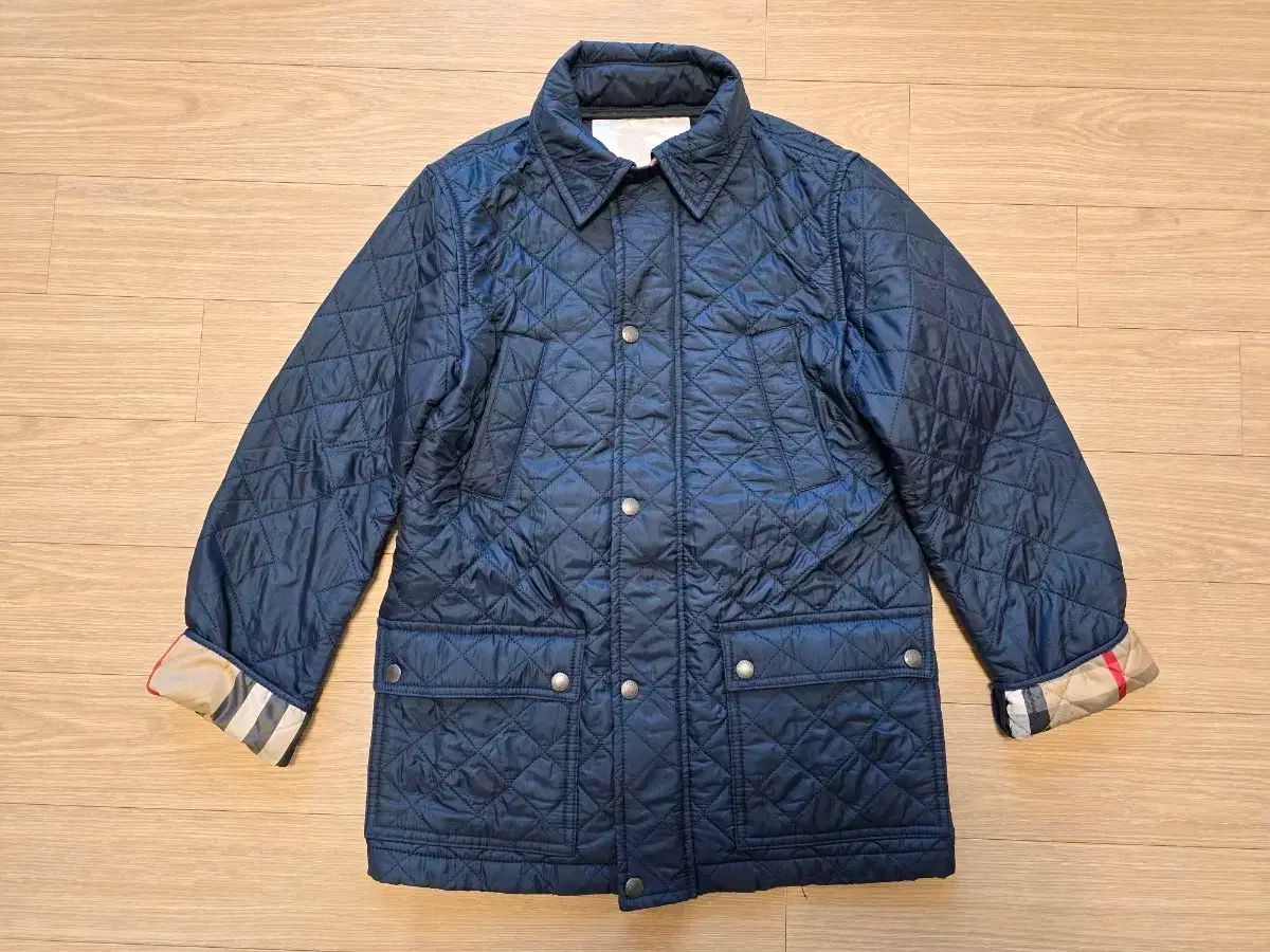 バーバリー キッズ キルティング ジャケット 10Y 140
