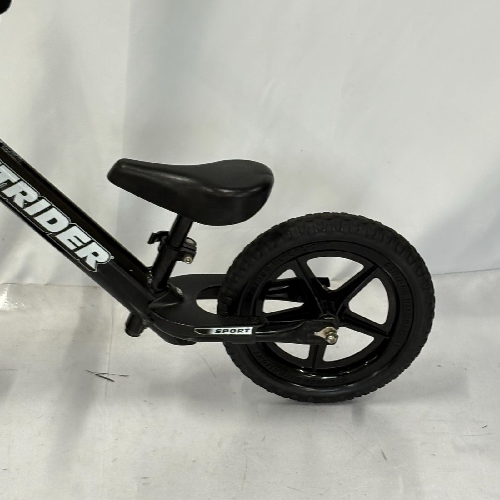 大人気☆STRIDER SPORT 12 ！ストライダー ブラック 黒 41fSs57654L._SS200_.jpg