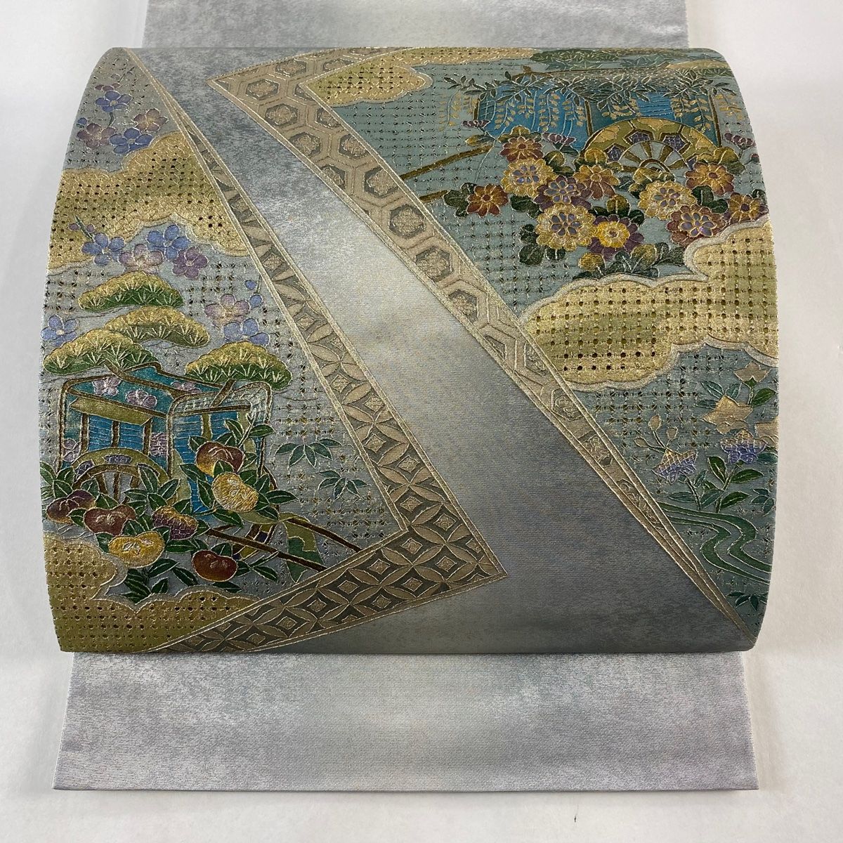 袋帯 秀品 御所車 松竹梅 螺鈿 金銀彩 銀色 お太鼓柄 正絹