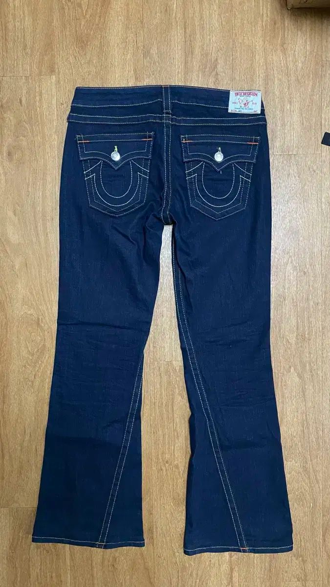 TRUE RELIGION トゥルーレリジョン ブーツカット デニム