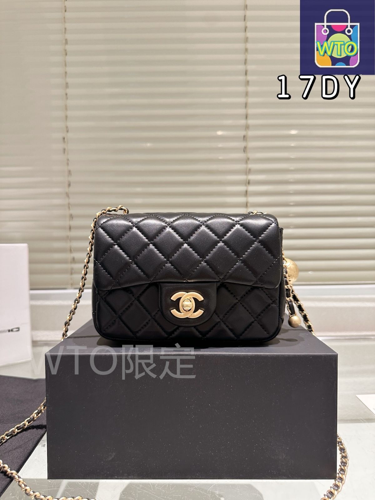 今日特価】Chanel Gold Ball Square Flap × ～小羊皮 ゴールド