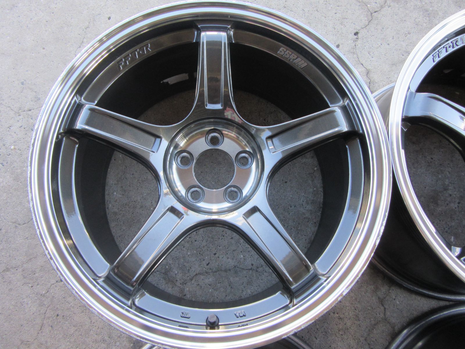 SSR GTX03 18インチ 7.5J 5H100 +38 クロームシルバー アルミホイール単品 1本 4本以上送料無料 新品ホイール 4本セット商品SSR GTX03 18インチ 7.5J 5H