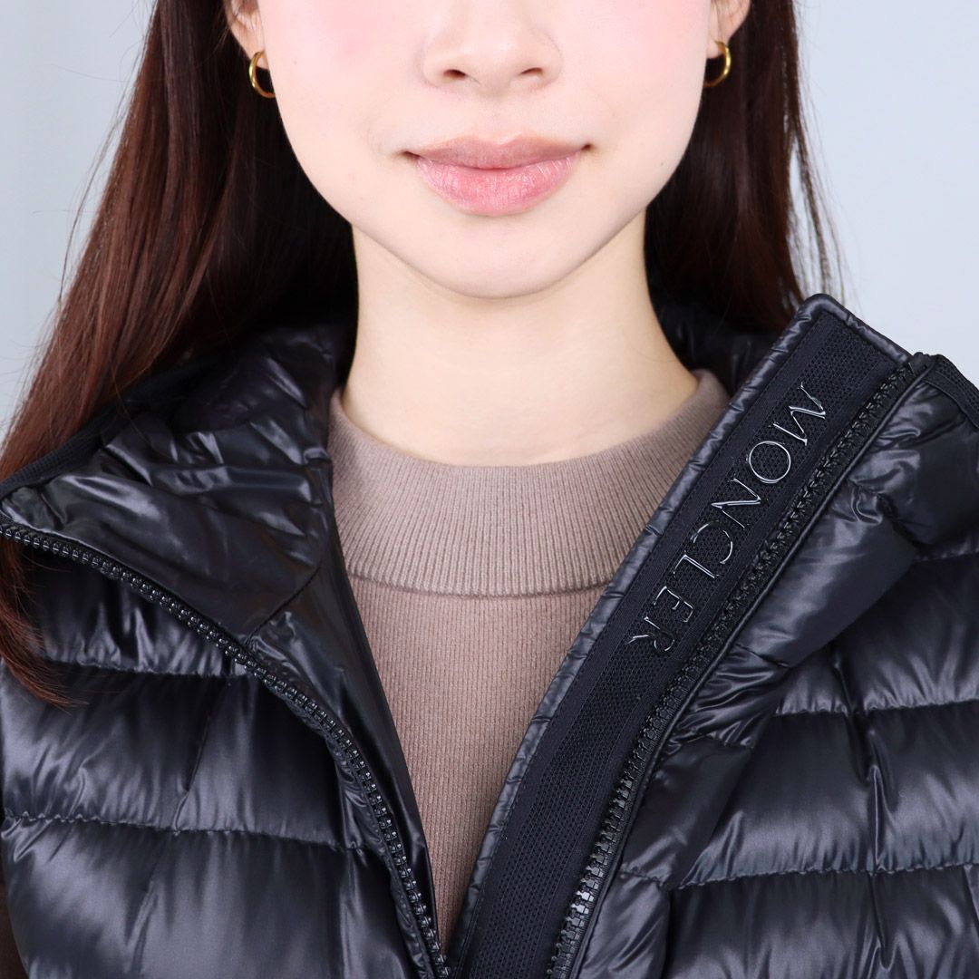 モンクレール MONCLER