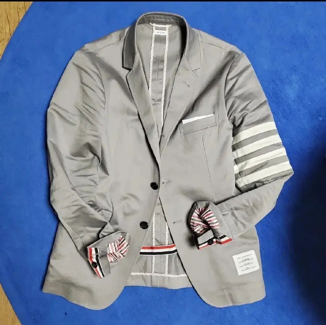 Thom Browne(トム・ブラウン) 未構築です 4 バー ブレザー ジャケット 