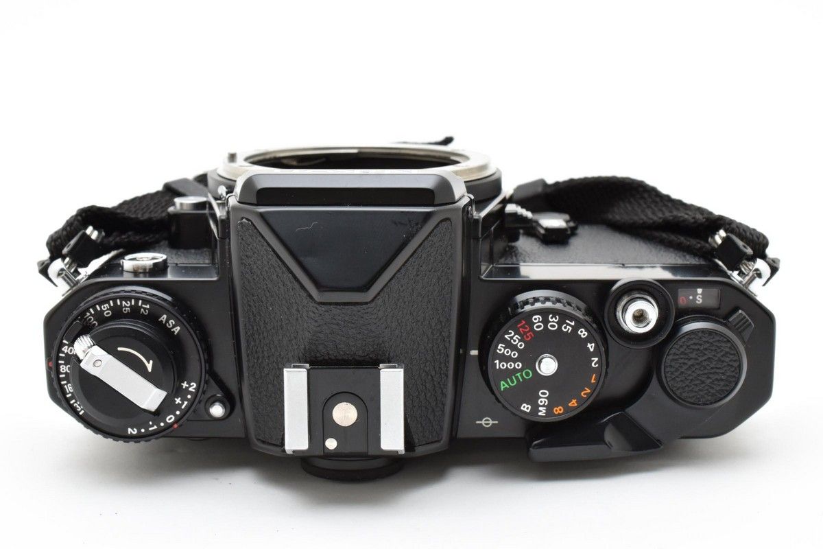 美品】モルト交換済み Nikon FE フィルムカメラ ブラック 【公式通販】