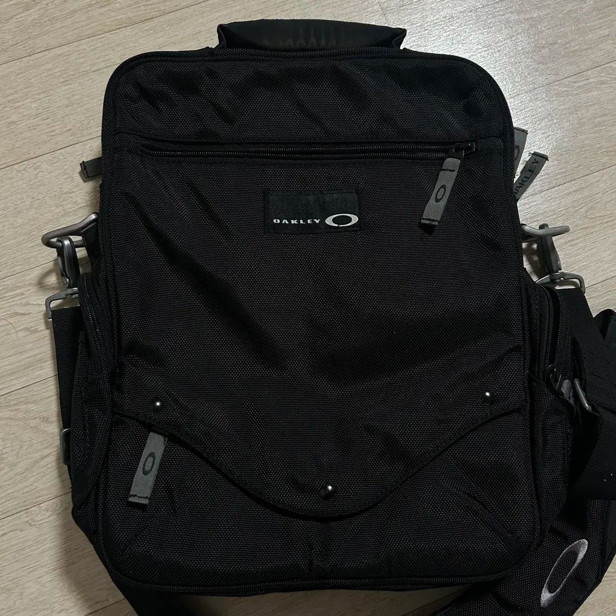 OAKLEY オークリー