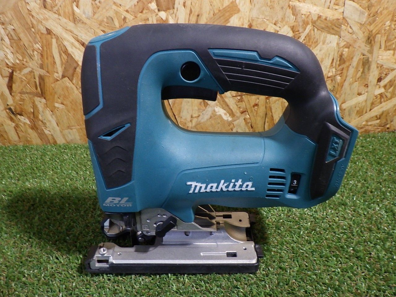 18Vモデル マキタ 充電式ジグソー JV182D 本体のみ 品