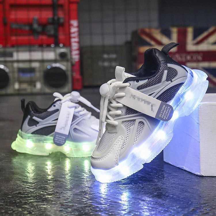 スニーカー 男の子 光る靴 キッズ 女の子 スリッポン おしゃれ Qoo10] 大人用 充電式 LED 履きやす USB 軽い靴 車輪付き 安い商品を通販