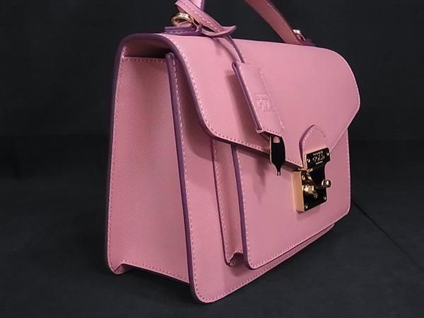 □新品□未使用□ COCOCELUX GOLD ココセリュックスゴールド レザー  