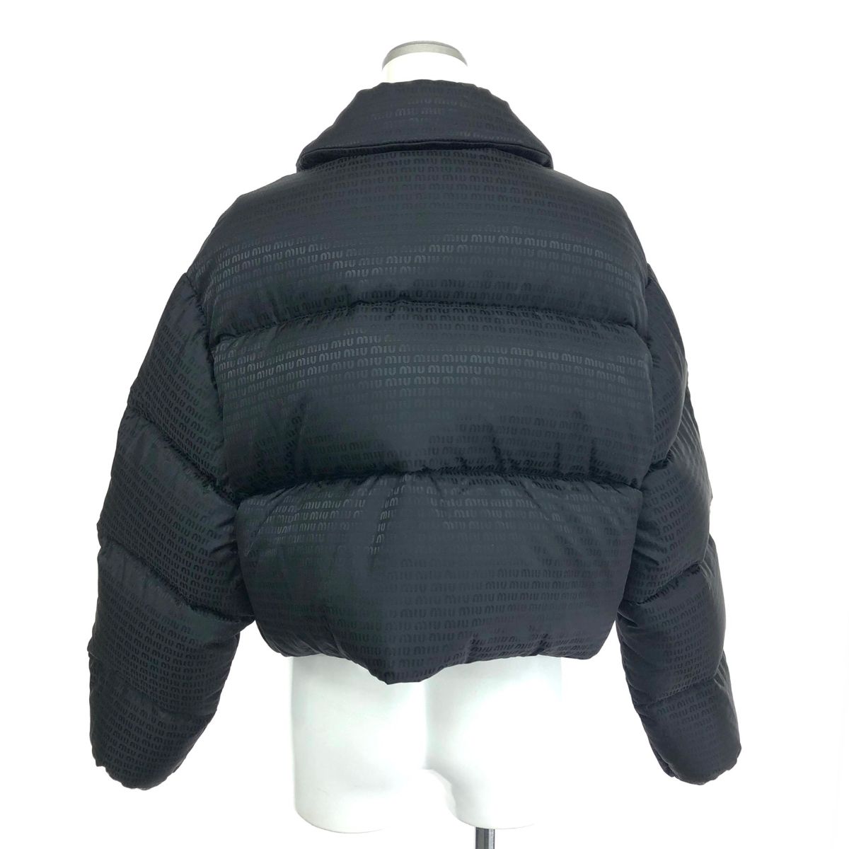 miumiu ミュウミュウ ダウンジャケット サイズ:40 ショート丈/ロゴ総柄