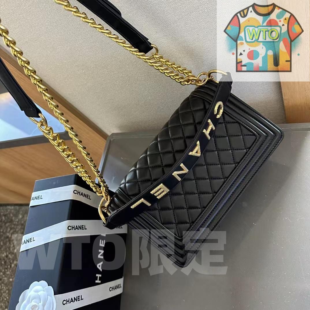 CHANEL ブラック ボディバッグ 美品 CHANEL シャネル ショルダーバッグ 黒｜本日限定特価｜新品