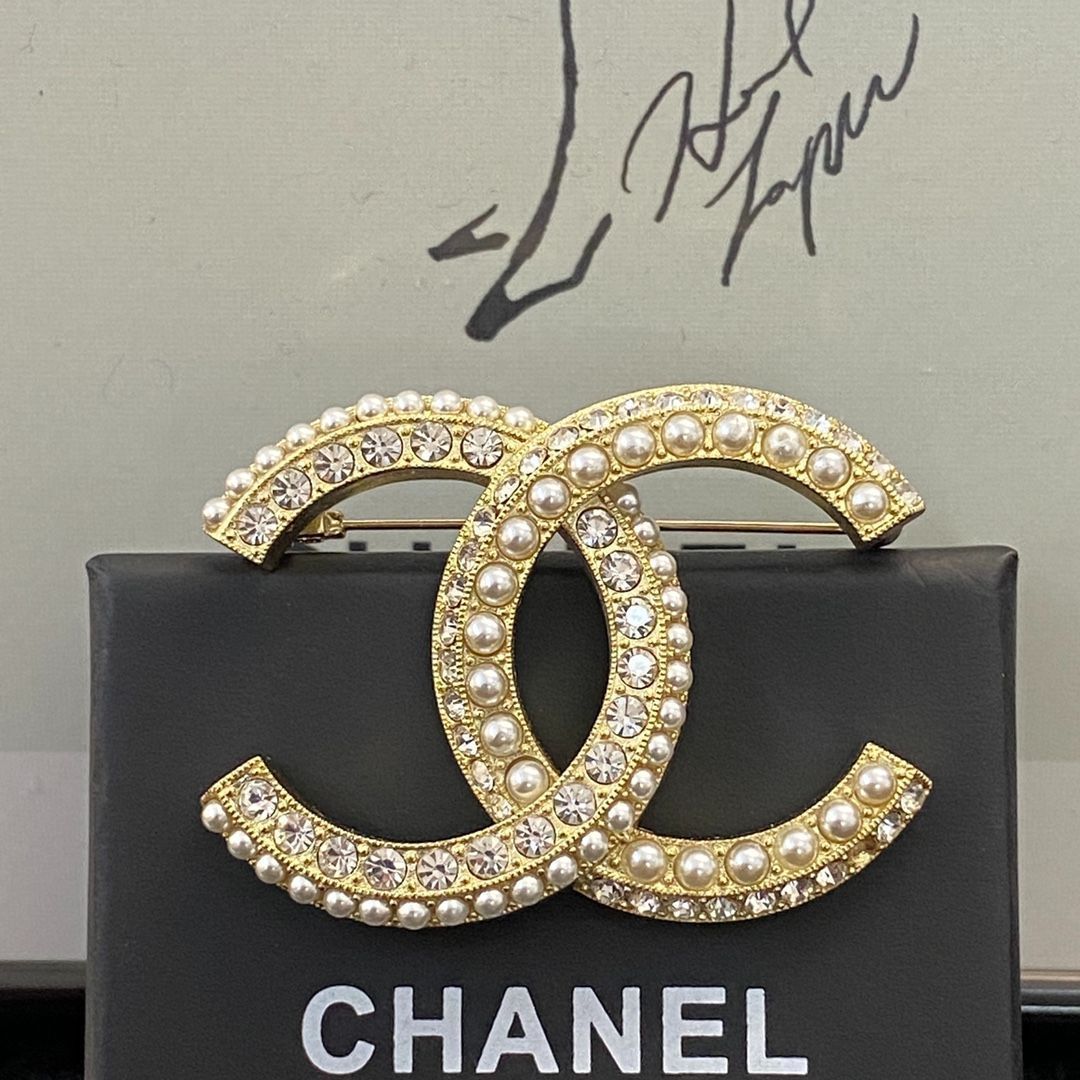 国内発送【輝く美しくエレガントな一番星☆】CHANEL ブローチ 楽天市場】chanel ブローチ スターの通販