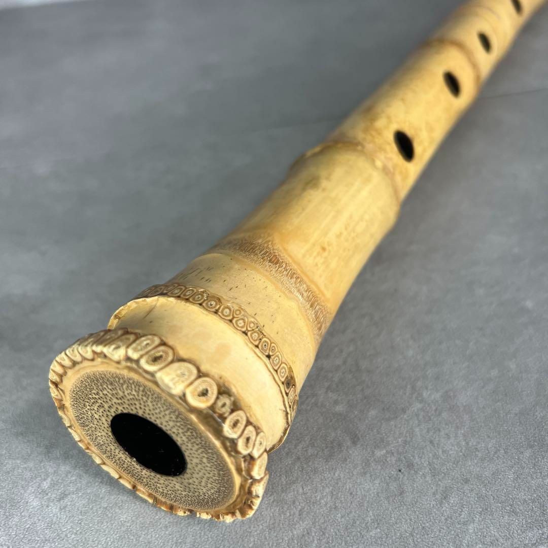 人気 尺八 琴古流 バチ型 銘あり 竹治 1印 1尺9寸 5孔 和楽器 真竹 漆 25M9250TR0005-05