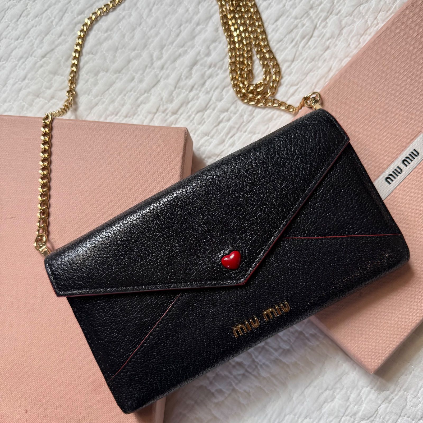 miumiu(ミュウミュウ) 財布 マドラスラブ 5DH060 黒×レッド