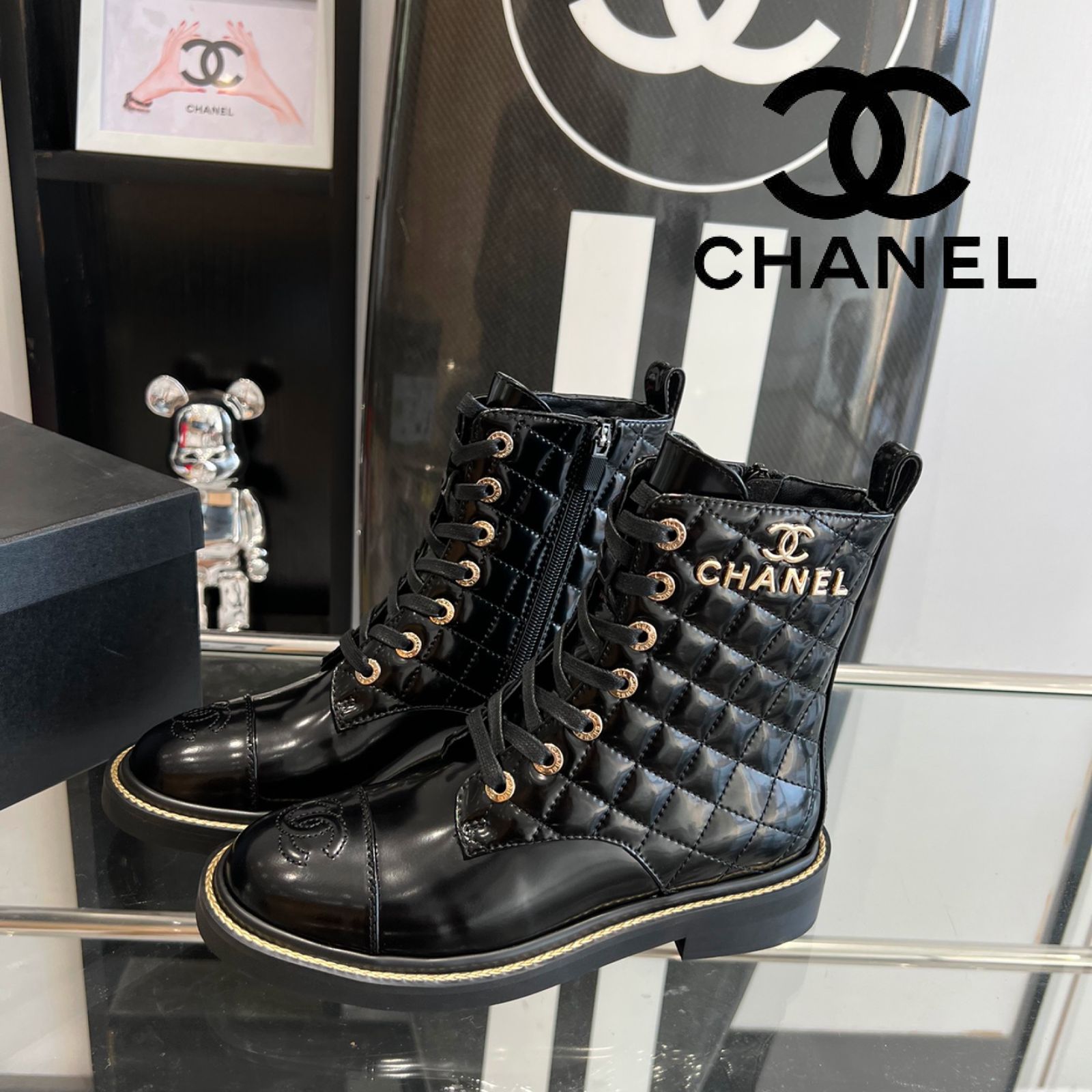 ?新品未使用?CHANELシャネルショートブーツ、ガーリー感たっぷり 