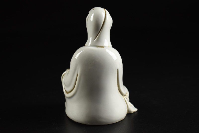 中国美術 時代物 徳化窯 白磁 達磨 故宮蔵品複製 マカオ特区で徳化窯磁器の展覧会 写真7枚 国際ニュース：AFPBB News