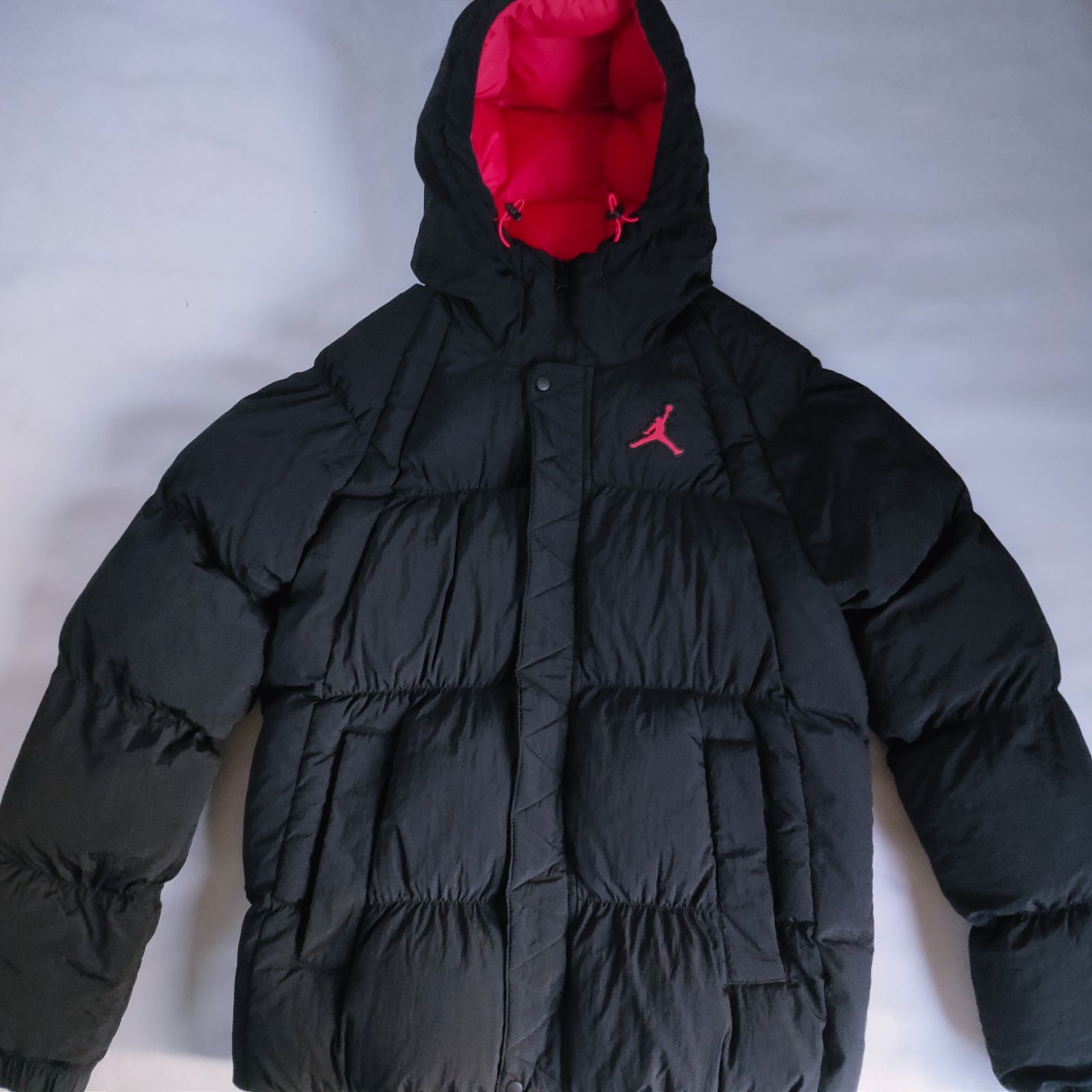 Jordan ダウンジャケット 黒・赤新品